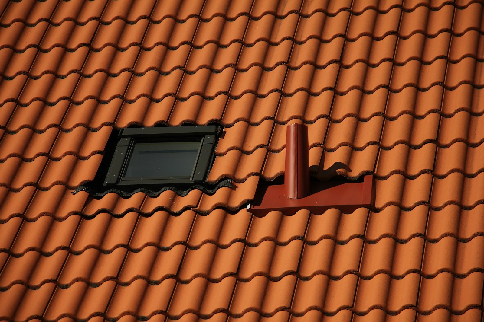Débord de toit ventilé sous la couverture