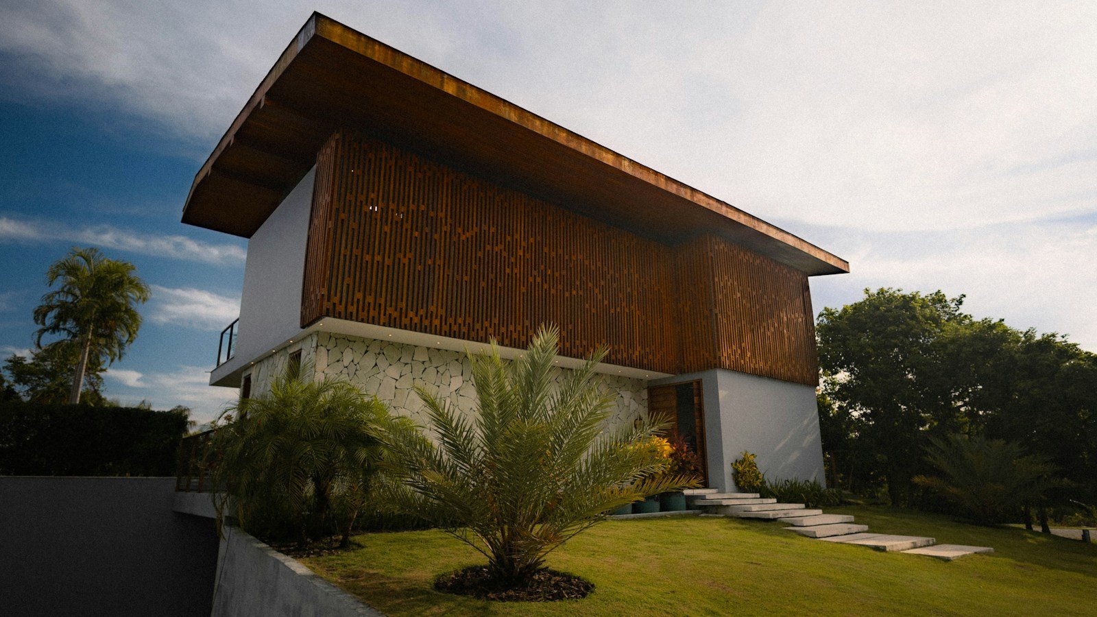 Façade en bois d'une maison sous climat tropical humide